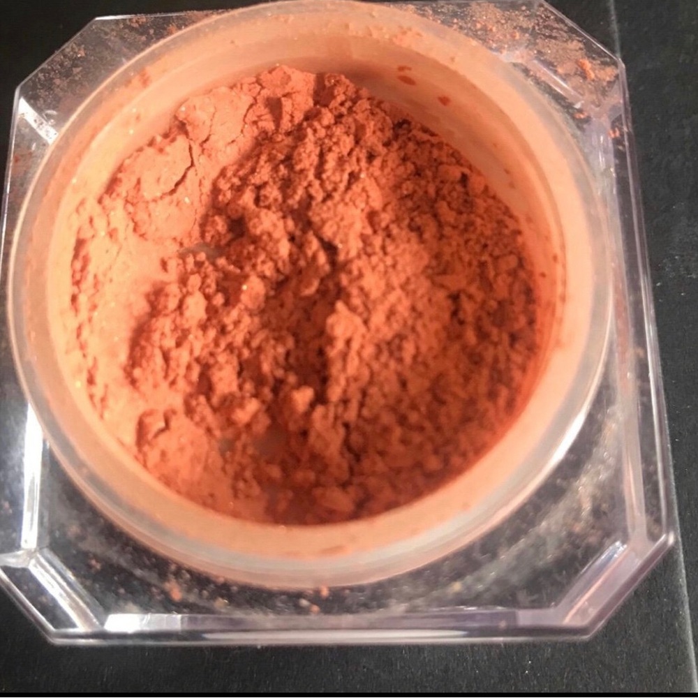 Mineral blush